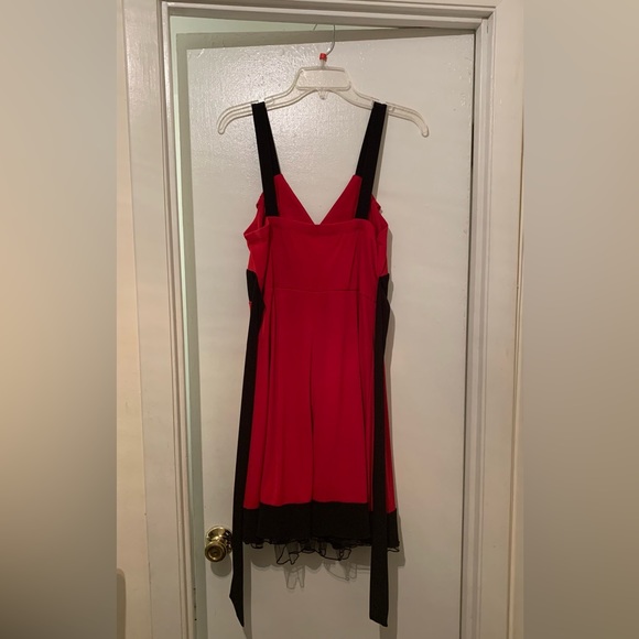❤️ “Speechless” red dress ❤️ - Picture 2 of 5